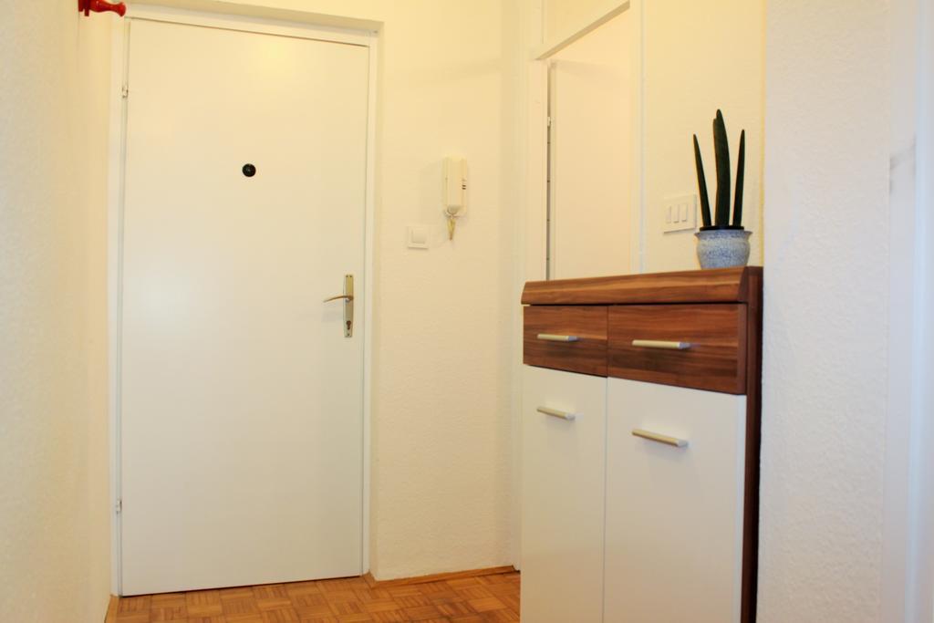 Apartma Luwiana *